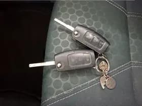 Ford Fiesta 1.6 Titanium 5- deurs NL- auto +NAP thumbnail 18