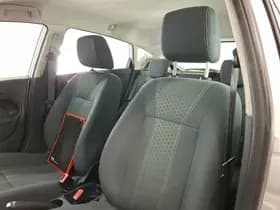 Ford Fiesta 1.6 Titanium 5- deurs NL- auto +NAP thumbnail 6