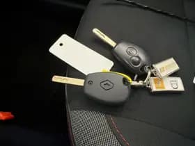 Renault Twingo thumbnail 16