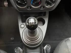 Ford Fusion thumbnail 12