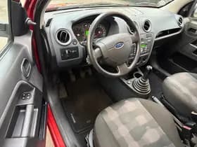 Ford Fusion thumbnail 5