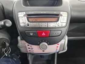 Toyota Aygo thumbnail 11
