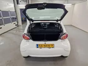 Toyota Aygo thumbnail 16