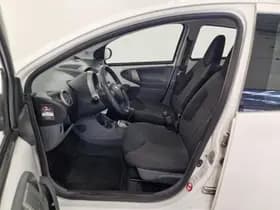 Toyota Aygo thumbnail 6
