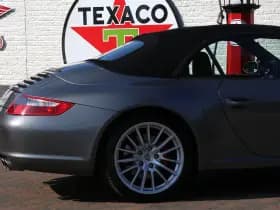Porsche 911 Carrera thumbnail 22