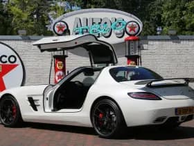 Mercedes-Benz SLS V8 6.3 AMG GT Final Edition thumbnail 30