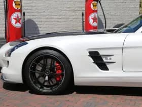 Mercedes-Benz SLS V8 6.3 AMG GT Final Edition thumbnail 10
