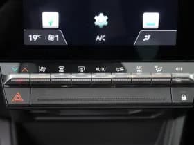 Renault Captur thumbnail 18