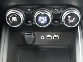 Renault Clio thumbnail 17