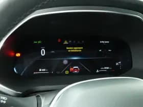 Renault Captur thumbnail 8