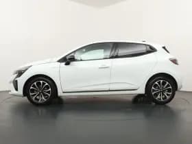 Renault Clio thumbnail 2