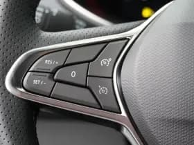 Renault Clio thumbnail 14