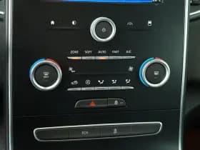 Renault Scénic thumbnail 18