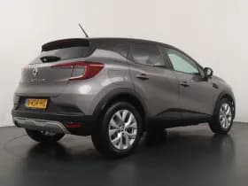 Renault Captur thumbnail 2