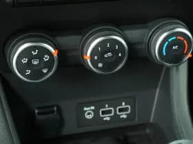 Renault Captur thumbnail 18