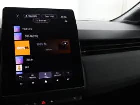 Renault Clio thumbnail 7