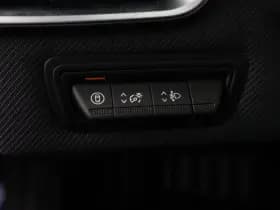 Renault Clio thumbnail 24