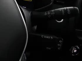 Renault Clio thumbnail 26