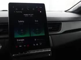Renault Captur thumbnail 42