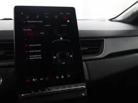 Renault Captur thumbnail 43