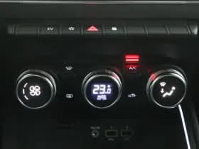 Renault Clio thumbnail 6
