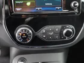 Renault Captur thumbnail 18