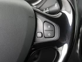 Renault Captur thumbnail 24
