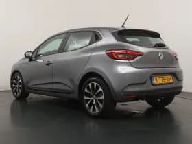 Renault Clio thumbnail 3