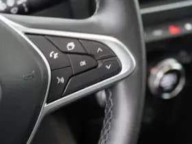 Renault Clio thumbnail 23