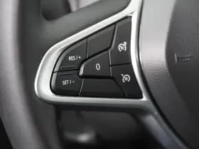 Renault Clio thumbnail 24