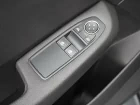 Renault Clio thumbnail 26