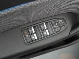 Renault Captur thumbnail 25