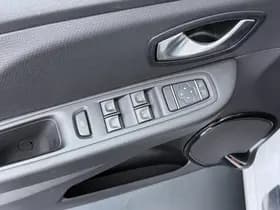 Renault Clio thumbnail 27