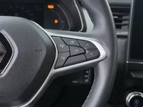 Renault Captur thumbnail 21