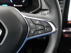 Renault Captur thumbnail 25