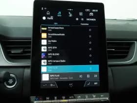 Renault Captur thumbnail 18