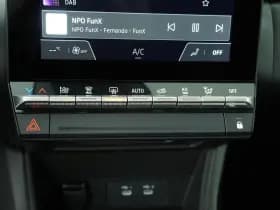 Renault Captur thumbnail 19