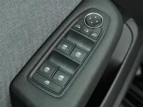 Renault Clio thumbnail 13
