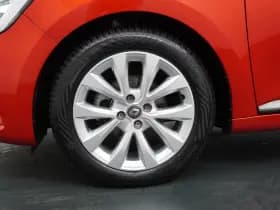 Renault Clio thumbnail 17