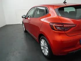 Renault Clio thumbnail 34