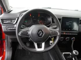 Renault Clio thumbnail 10