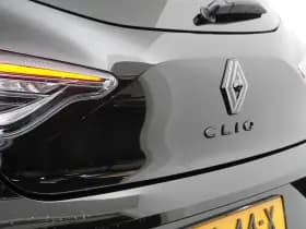Renault Clio thumbnail 37