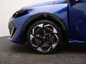 Renault Clio thumbnail 18