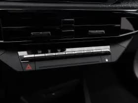Renault Clio thumbnail 24