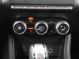 Renault Captur thumbnail 18