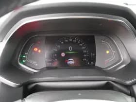 Renault Captur thumbnail 10