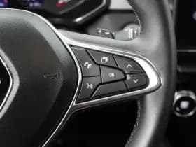 Renault Captur thumbnail 24