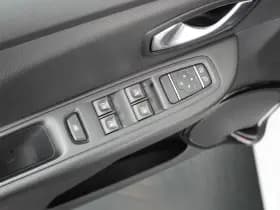 Renault Clio thumbnail 26