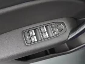 Renault Captur thumbnail 26