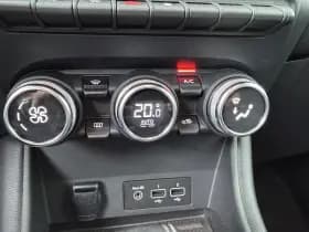 Renault Captur thumbnail 17